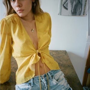 Realisation Par Stevie Silk Top